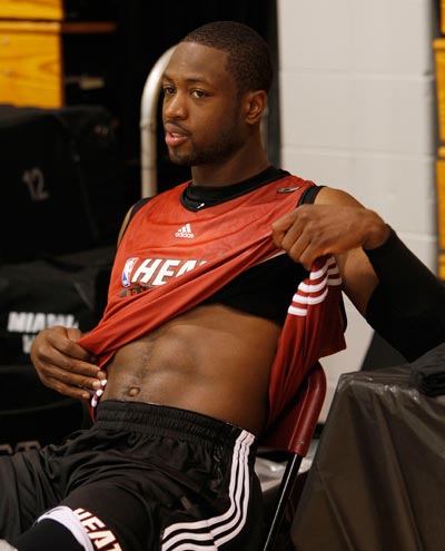 边路逼抢触 边路逼抢触